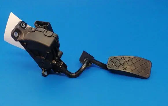 Audi A6 S6 C6 4F Accelerator throttle pedal 4F2721523 6PV008984