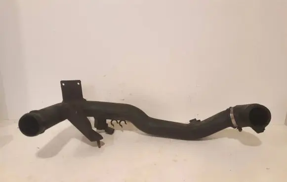 Volkswagen Golf IV Intercooler hose/pipe 8D0145840