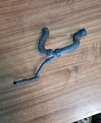 Audi A8 S8 D2 4D Engine coolant pipe/hose
