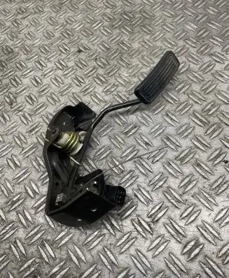 Toyota Corolla Verso E121 Accelerator throttle pedal