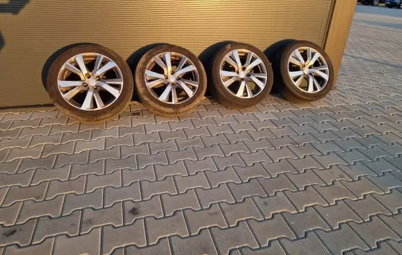 Peugeot 2008 I R17 alloy rim 9678398277 790SA