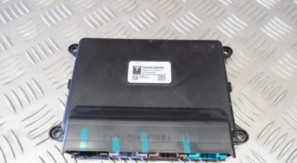 Tesla Model S Air conditioner control unit module 103421500A