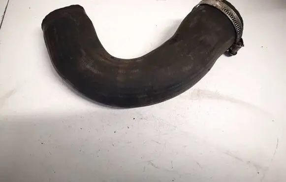 Volkswagen PASSAT B7 Intercooler hose/pipe