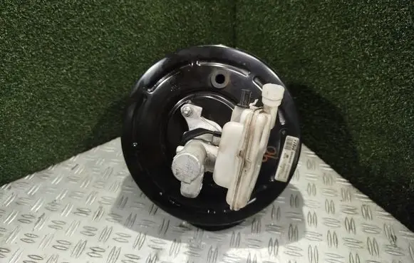 Opel Vivaro Brake booster 472108729R 93453011 406913484R