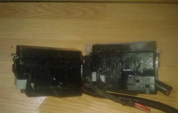 Nissan Almera Fuse box set