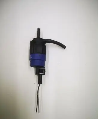Nissan Navara D40 Windscreen/windshield washer pump 28920EB320
