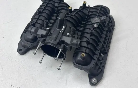 Porsche Macan (95B) Intake manifold 94611001664 94611000637 0261232023