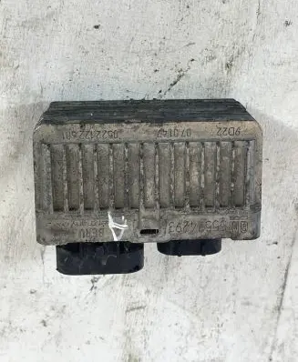 Opel Insignia A Glow plug pre-heat relay 55574293