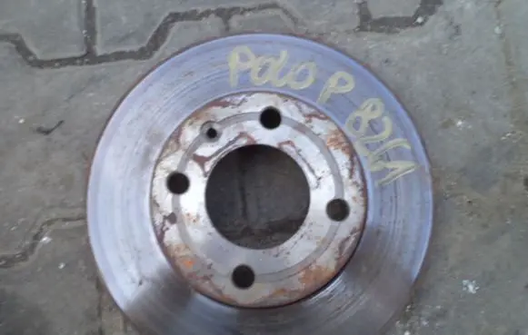 Volkswagen Polo III 6N 6N2 6NF Front brake disc