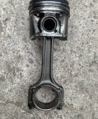 Fiat Fiorino Piston with connecting rod