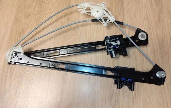 Porsche Macan (95B) Front window lifting mechanism without motor 95B837462A 95B837462