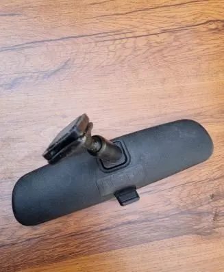 Mitsubishi Pajero Rear view mirror (interior) E8011681