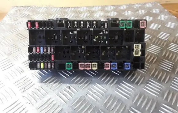 Ford Transit - Tourneo Connect Fuse module BK2T14401