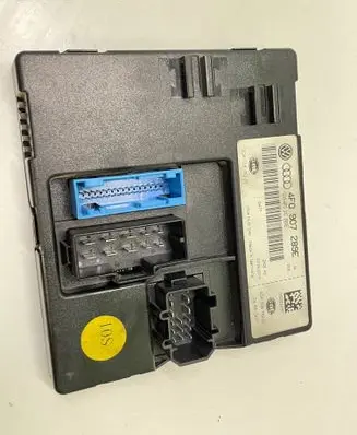 Audi A6 S6 C6 4F Comfort/convenience module 4F0907289E 4F0910289E