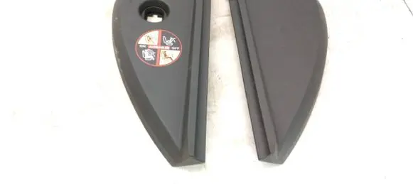 Renault Laguna III Dashboard side end trim 689210001R 689200001R