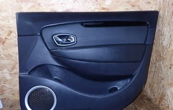 Renault Scenic III - Grand scenic III Front door card panel trim 