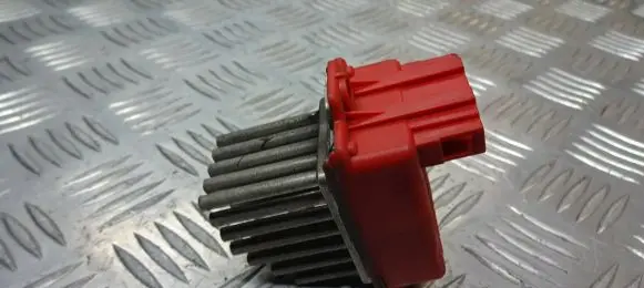 Seat Leon (1M) Heater blower fan relay 1J0907521