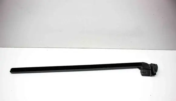 Front door glass trim molding