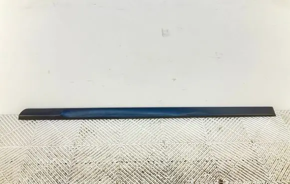 Volkswagen Scirocco Front door trim (molding) 1K8854939