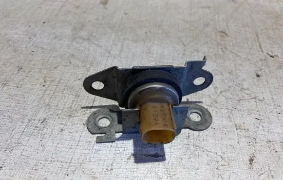 Land Rover Range Rover Sport L494 ABS wheel speed sensor 8W833C190AC 6139A