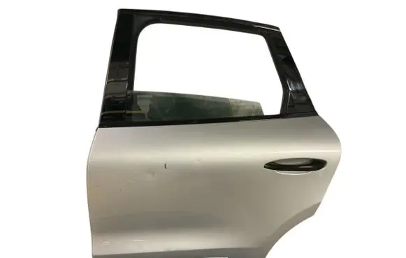 Porsche Macan (95B) Rear door 
