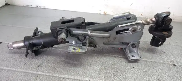 Volvo S80 Steering wheel column trim