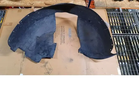 Volvo V70 Front wheel arch liner splash guards