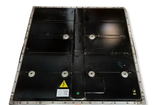 Volvo EX30 Hybrid / electric car battery 80006615