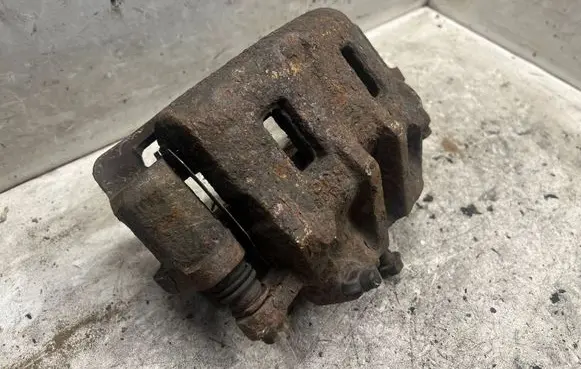 Hyundai Santa Fe Front brake caliper