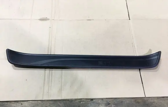 BMW 3 E90 E91 Side skirt front trim 7060280