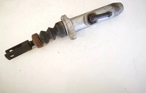 Audi 80 90 B3 Clutch master cylinder 893721401B