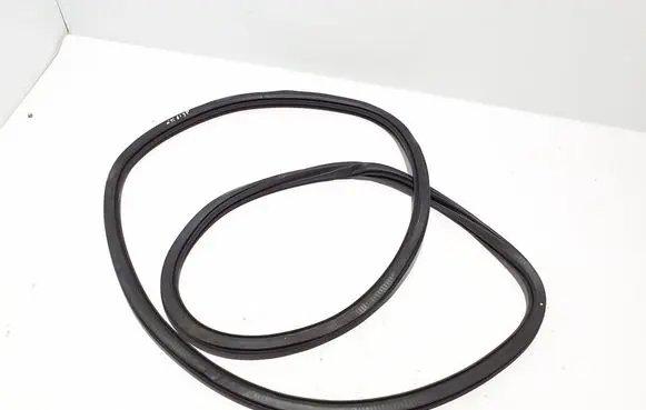 Audi A6 S6 C8 4K Front door rubber seal 4K0831721A