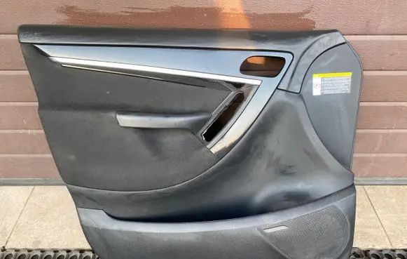 Front door card panel trim