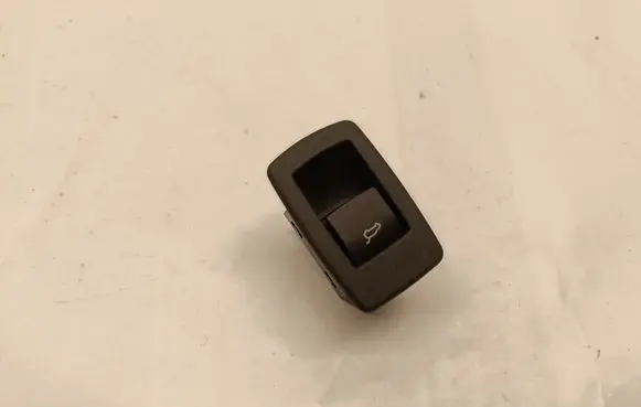 BMW X1 F48 F49 Tailgate/boot open switch button 9299447