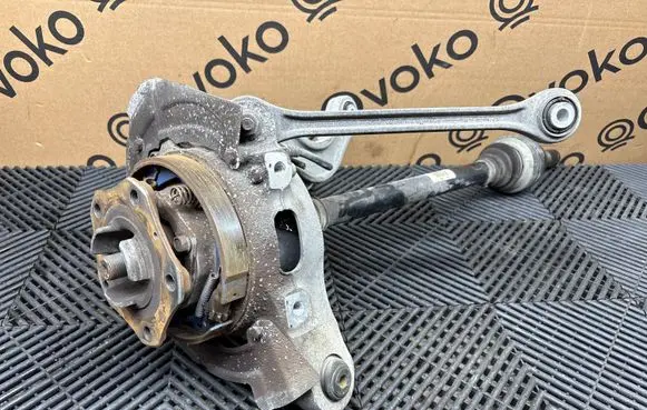 Porsche Panamera (970) Rear wheel hub spindle/knuckle 97033161103
