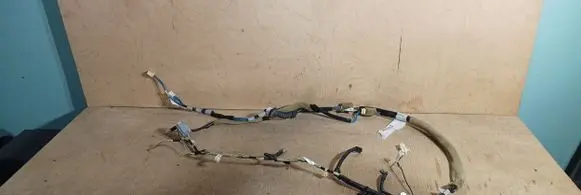 Toyota Corolla Verso AR10 Tailgate/trunk wiring harness 