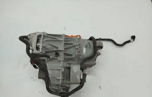 Tesla Model Y Electric car motor 1587780-00-b