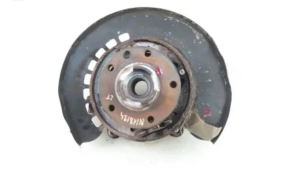 Audi Q7 4L Stub axle 7L8505435
