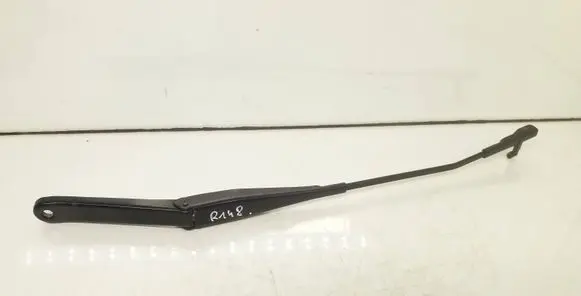 Ford Focus Front wiper blade arm 4M5117526AD