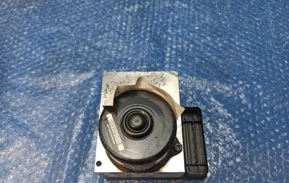 Mercedes-Benz CLK A209 C209 ABS Pump A2095452932 00009421D0 A0054310712