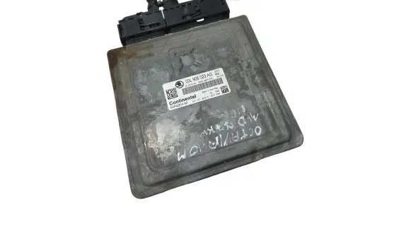 Skoda Octavia Mk2 (1Z) Engine control unit/module 03L906023AG 5WP42814AA