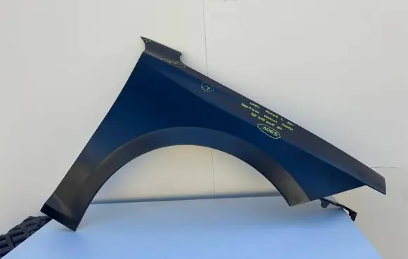 Opel Astra L Fender 9841904880
