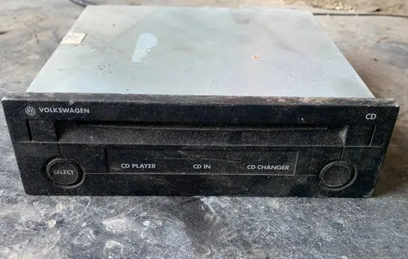 Volkswagen Sharan CD/DVD changer 