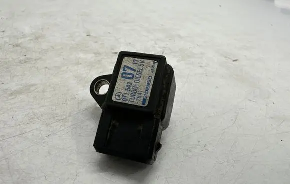 Mercedes-Benz E W210 Air pressure sensor
