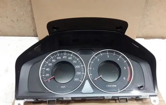 Volvo V60 Speedometer (instrument cluster) 31343323AA