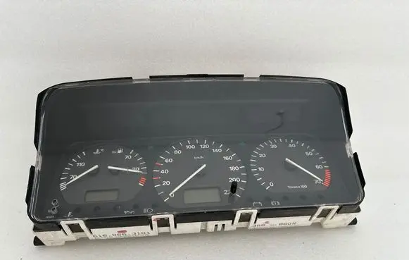 Volkswagen PASSAT B4 Speedometer (instrument cluster) 3A0919860H