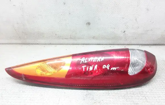 Nissan Almera Tino Rear/tail lights 89303870