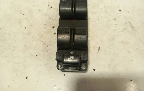Mazda 626 Electric window control switch GG3E66350A 07Y9D4 C8HD155
