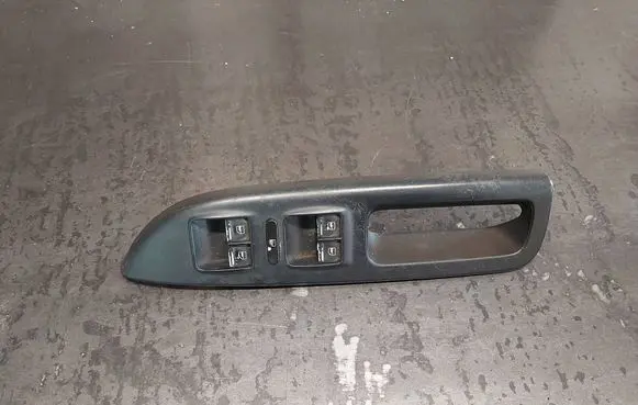 Skoda Octavia Mk2 (1Z) Electric window control switch 1Z0959858A 1Z1867171
