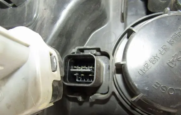 KIA Opirus Headlight/headlamp 5dv00776037